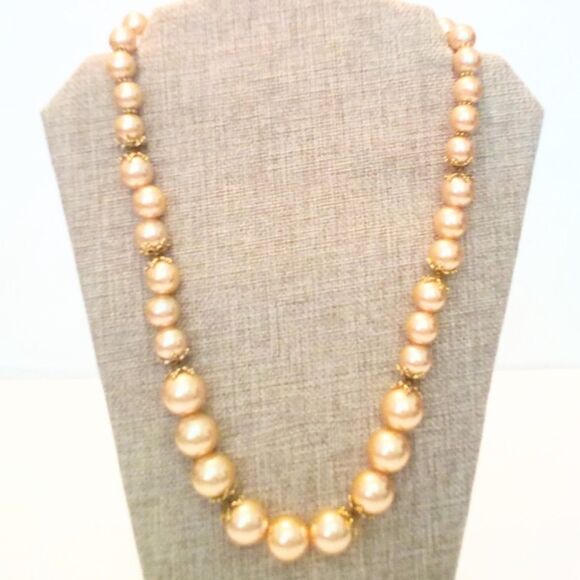 Vintage Chunky Gold Accented Graduated Champagne Colored Faux Pearl Necklace - Picture 3 of 6
